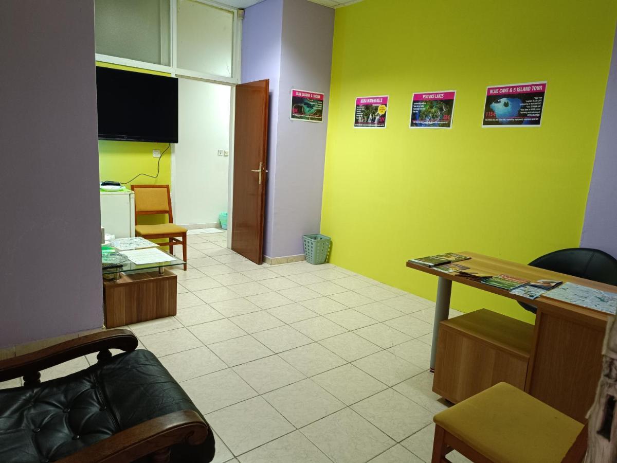 Hostel Partyスプリト エクステリア 写真